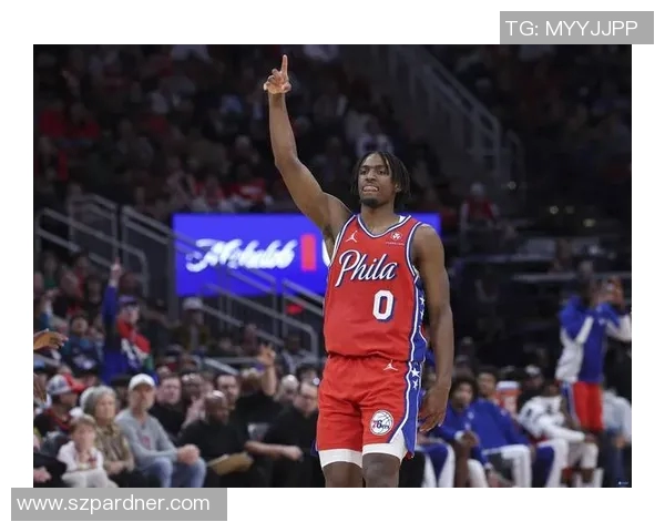 本赛季马克西出战了76人近82%的时间，断档领跑联盟